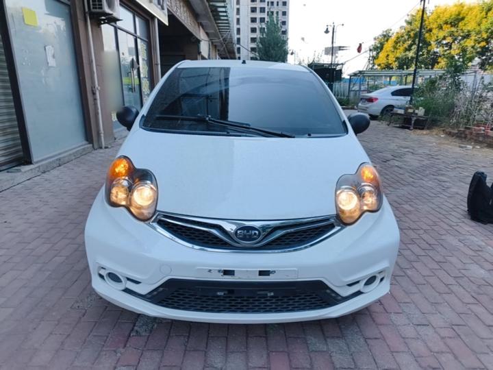 F0 2015 1.0L AMT photo 2