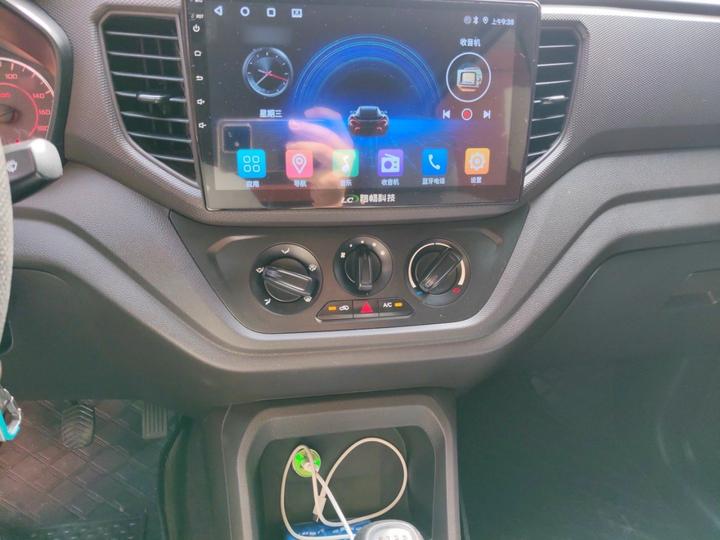 Wuling Hongguang V 2021 1.5L LAR photo 5