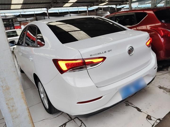 Excelle 2021 Facelift Classic 1.5L AT Elite photo 4