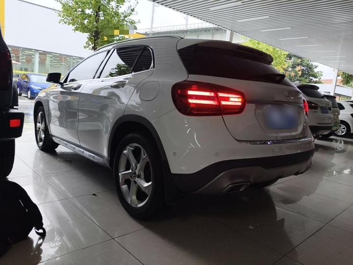 GLA 2018 GLA 200 Dynamic photo 4