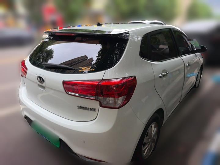 K2 2015 Hatchback 1.4L AT GLS photo 4