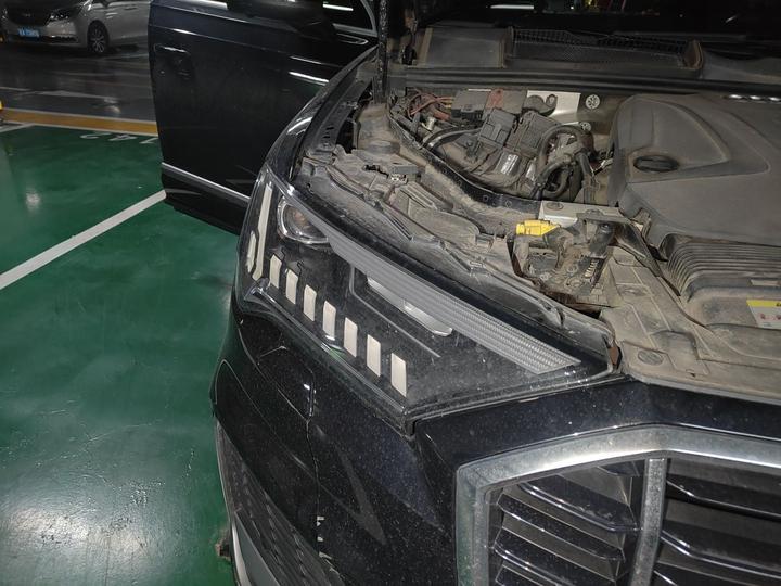 Q7 2021 45 TFSI quattro S line Sport photo 7