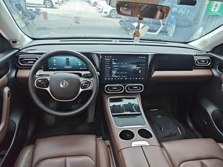 Leapmotor C11 2023 EV 500 Comfort photo 2