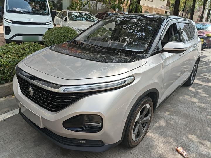 RM-5 2019 1.5T CVT 24 Luxury 7-Seater