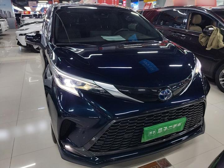 Granvia 2023 2.5L Hybrid Flagship VIP photo 2
