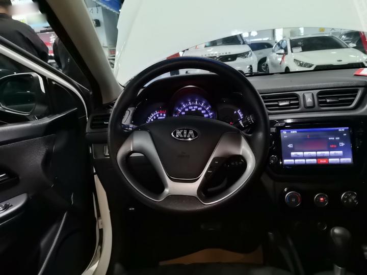 K2 2015 Sedan 1.4L AT GLS photo 2