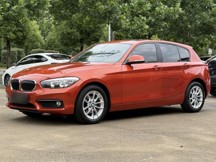 1 Series Imported 2015 118i Leading photo 4