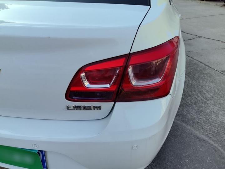 2015 1.5L Classic SE MT photo 7