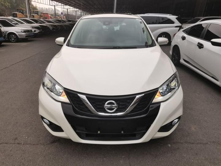 Tiida 2016 1.6L CVT Smart Premium photo 2