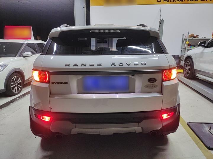 Range Rover Evoque 2015 2.0T 5-Door photo 5