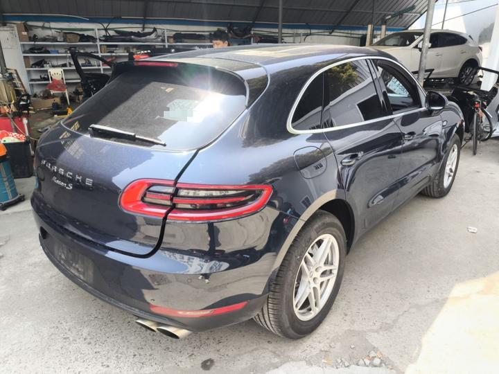 2017 Macan S 3.0T photo 4