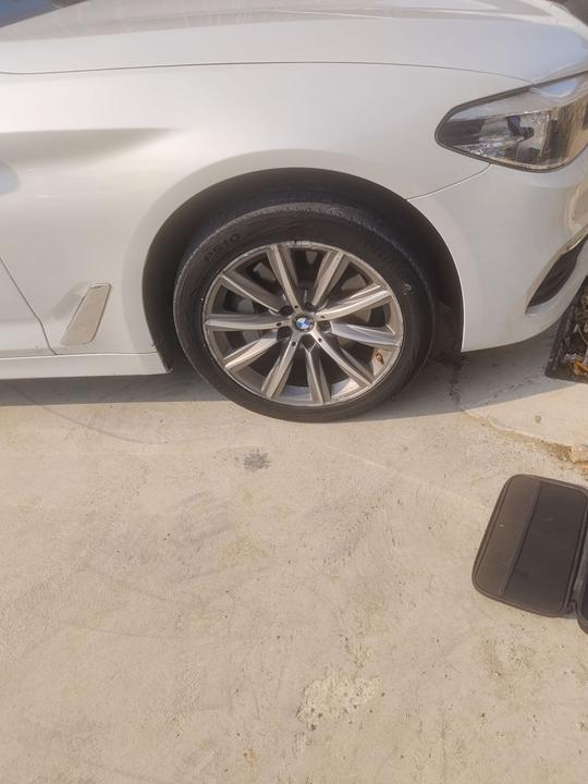 5 Series 2018 528Li Special photo 8