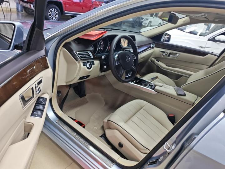 E-Class 2015 Facelift E 200 L photo 3