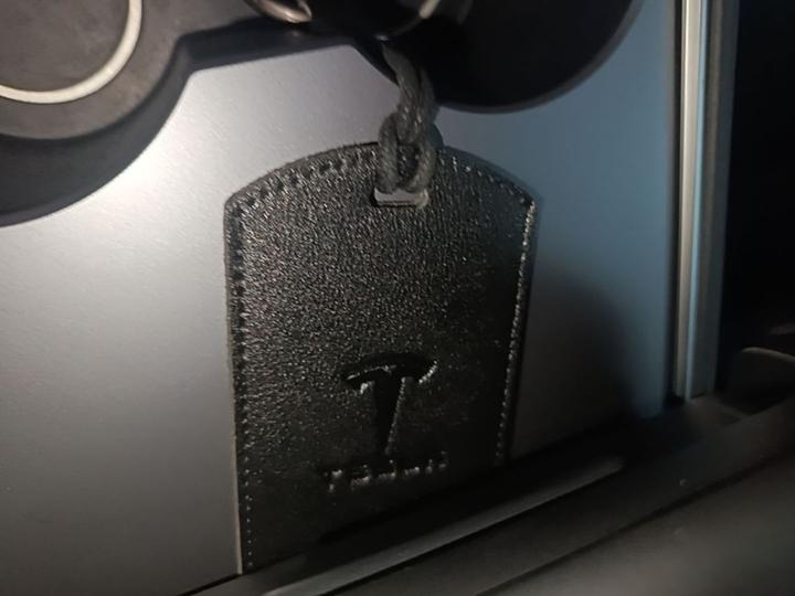 Model Y 2021 Standard Range RWD photo 8