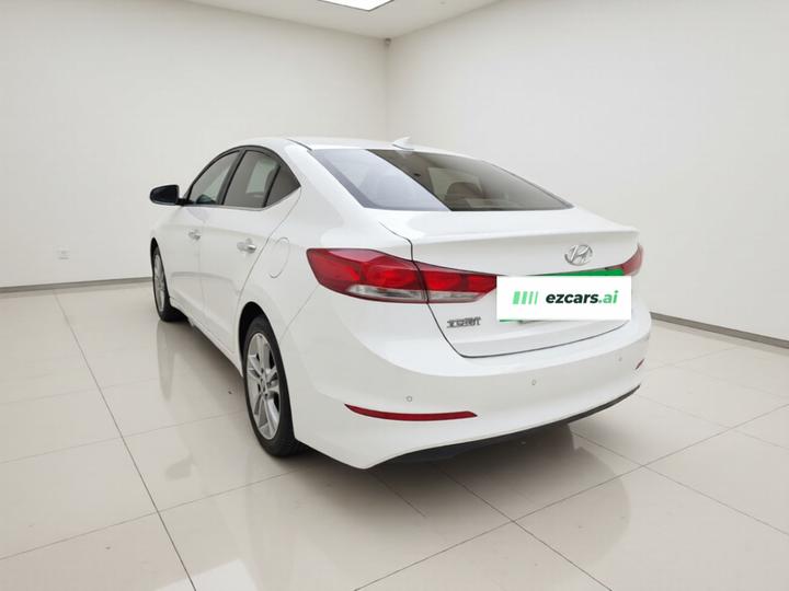 Elantra 2016 1.6L AT Smart Elite photo 4