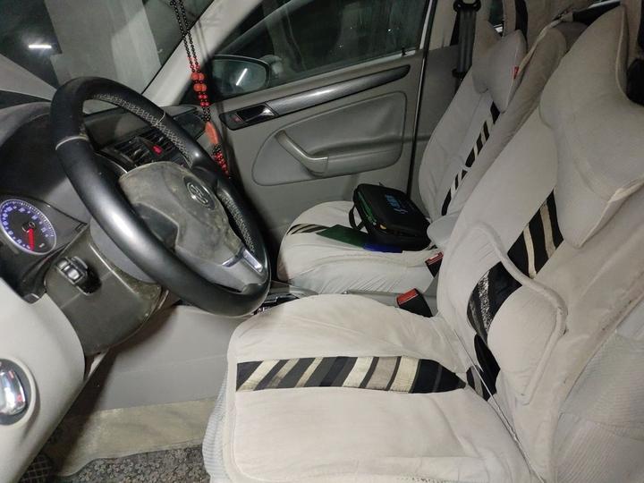 Bora 2011 1.6L AT Comfort photo 7