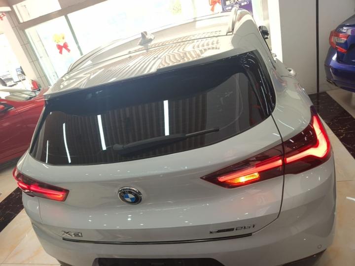 X2 2021 sDrive25i Leading M Sport Package photo 3