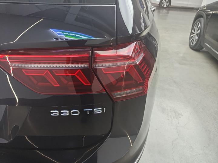 Tiguan L 2023 Facelift 330TSI AT RWD R-Line photo 7