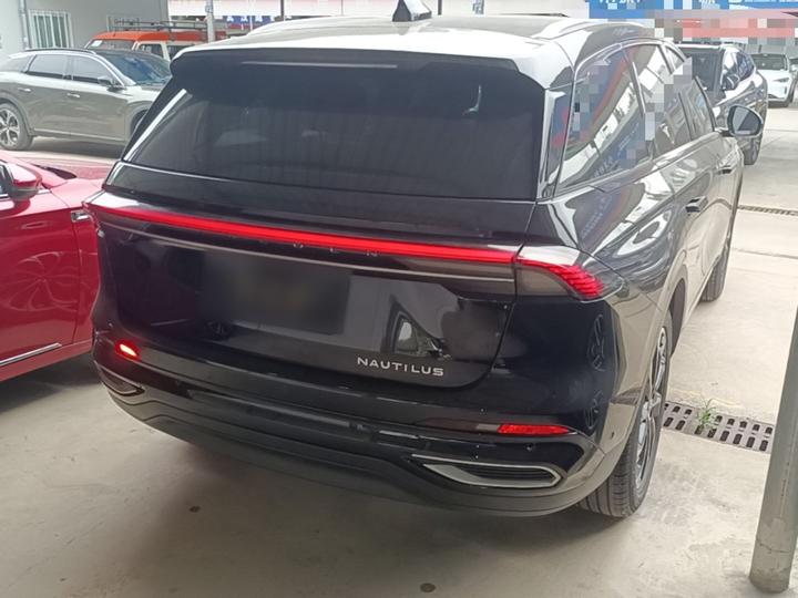 Nautilus 2023 2.0T AWD photo 4