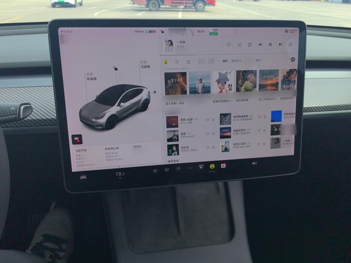 Model Y 2021 Standard Range RWD photo 4