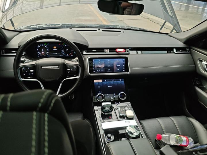Range Rover Velar 2022 250PS photo 5