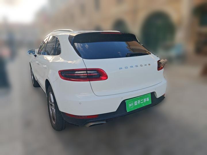 2017 Macan 2.0T photo 4