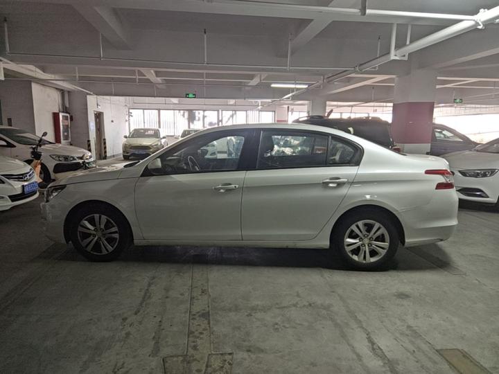 408 2014 1.8L MT Leading photo 3