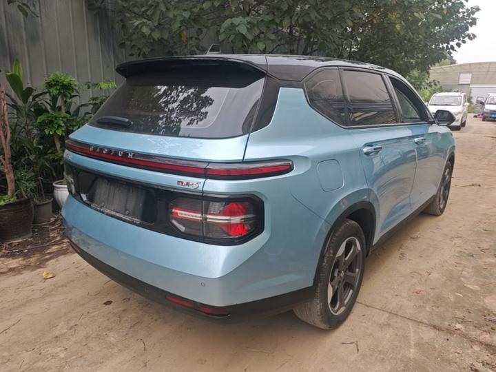 RM-5 2019 1.5T CVT 24 Premium 6-Seater photo 6
