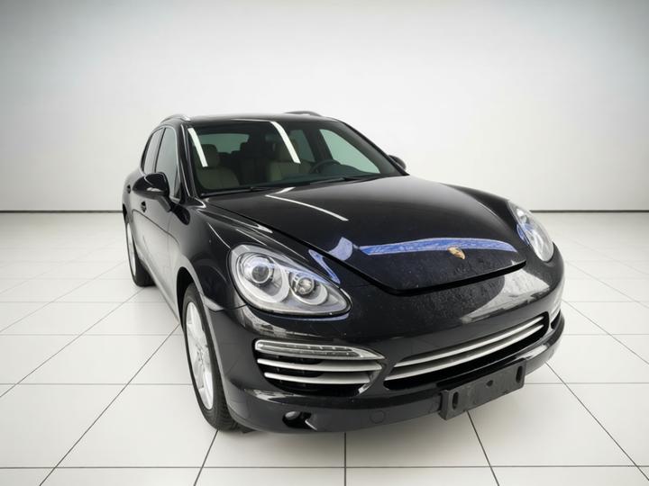 2014 Cayenne Platinum Edition 3.0T photo 3