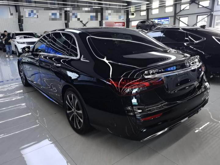 E-Class EV 2022 Facelift E 350 e L PHEV Sport photo 4