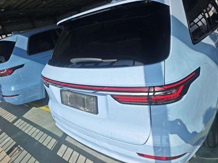 Li Auto ONE 2020 EREV 6-Seater photo 5