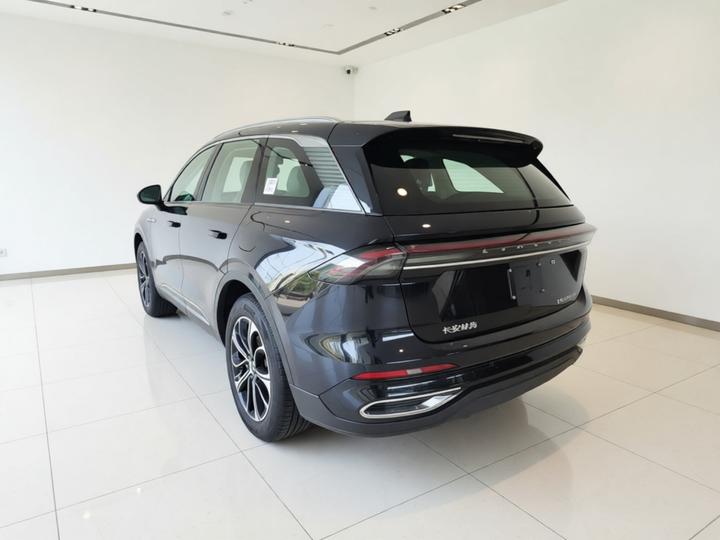 Nautilus 2026 2.0T AWD photo 4