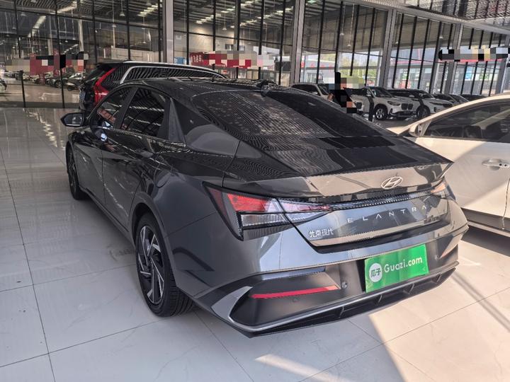 Elantra 2023 1.5L CVT GLX Elite photo 4