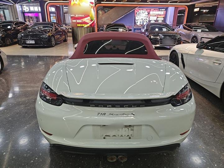 718 2020 Boxster 2.0T photo 5