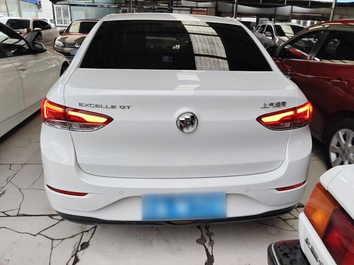 Excelle 2021 Facelift Classic 1.5L AT Elite photo 5