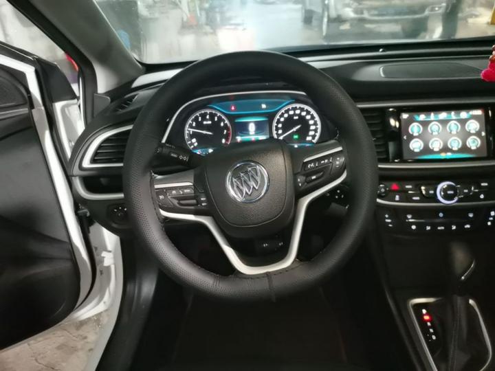 Excelle 2019 18T AT Elite China VI photo 6