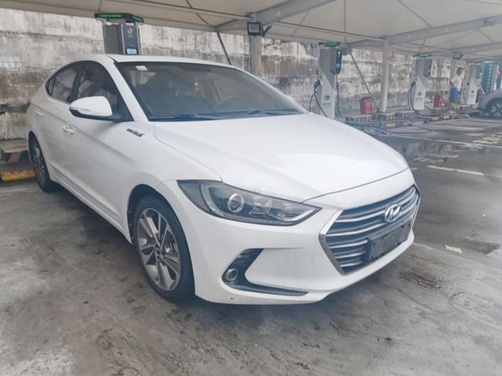 Elantra 2016 1.6L AT Smart Elite photo 3