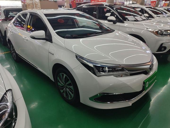 Corolla 2017 Facelift Hybrid 1.8L E-CVT Elite photo 3