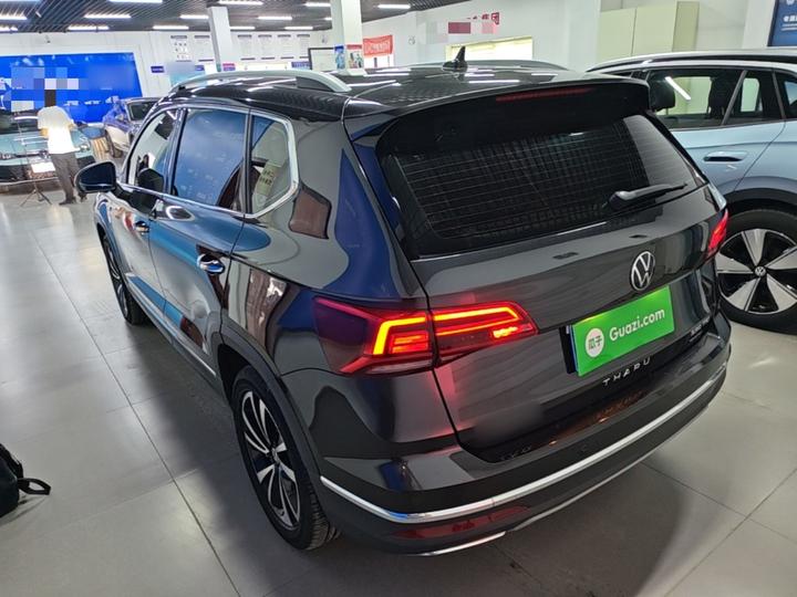 Tharu 2022 330TSI AWD Luxury photo 4