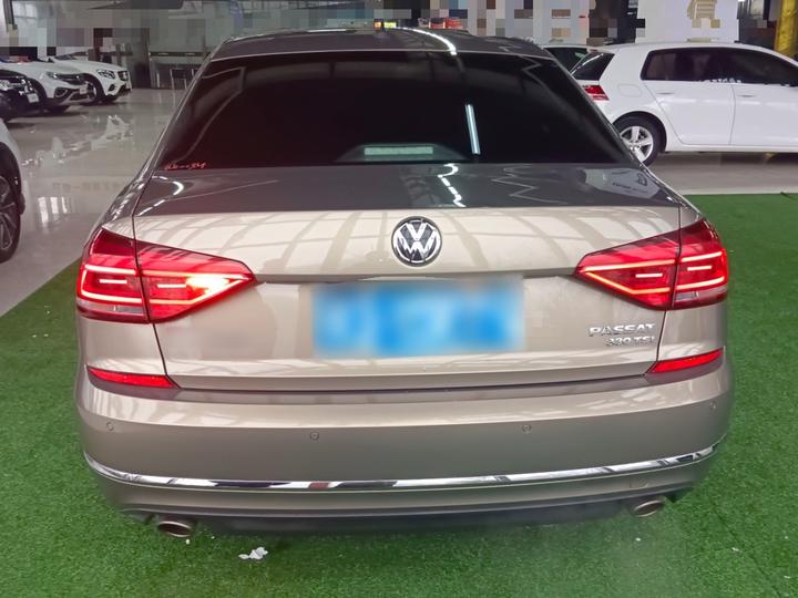 Passat 2016 330TSI DSG photo 3