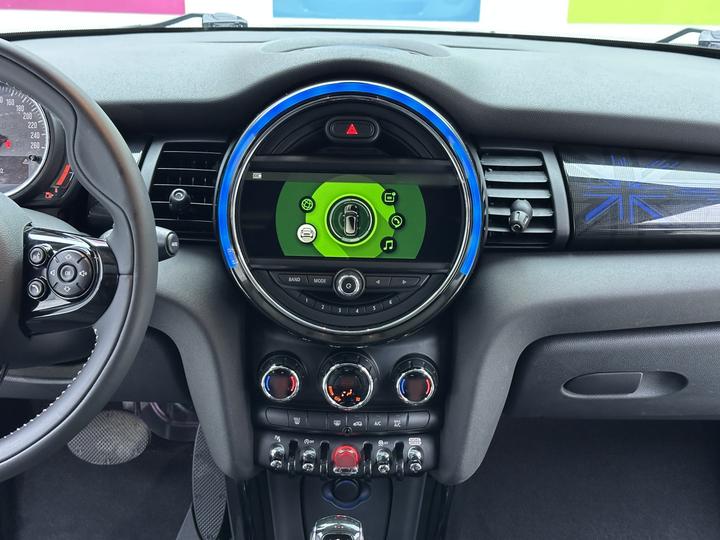 2018 1.5T COOPER photo 8
