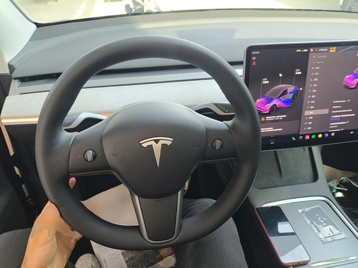 Model Y 2023 RWD photo 5