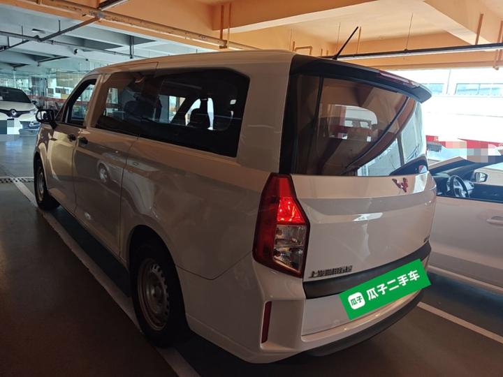 Wuling 2022 2.0L MT photo 4