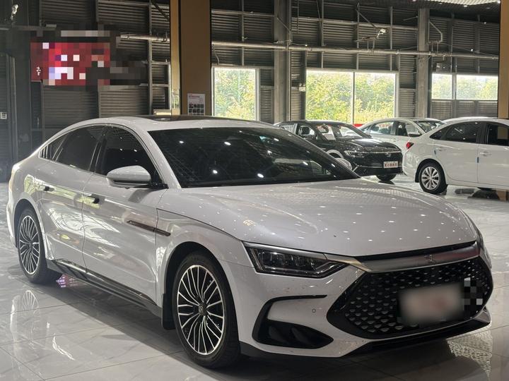 Han 2022 DM-i 121KM Premium photo 3