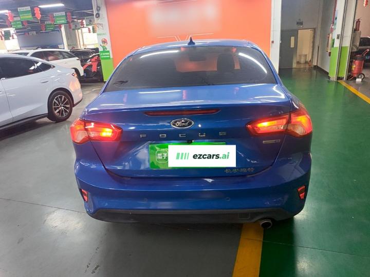Focus 2019 Sedan EcoBoost 180 AT photo 3