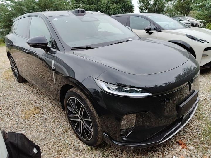 Voyah 2025 AWD Qiankun photo 3