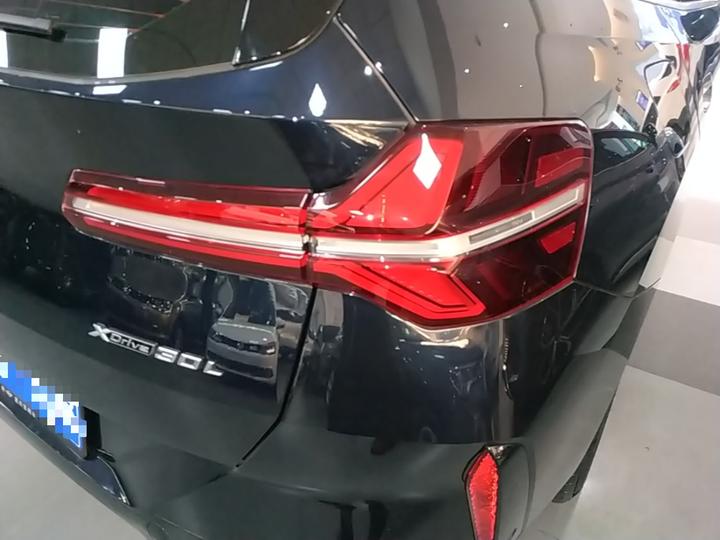 X3 2025 xDrive30L Leading M Sport Package photo 7