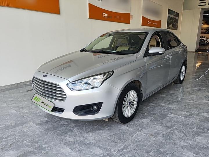 Escort 2017 1.5L AT Comfort