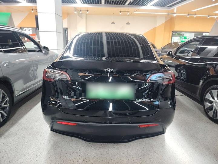 Model Y 2022 Facelift Long Range AWD photo 3