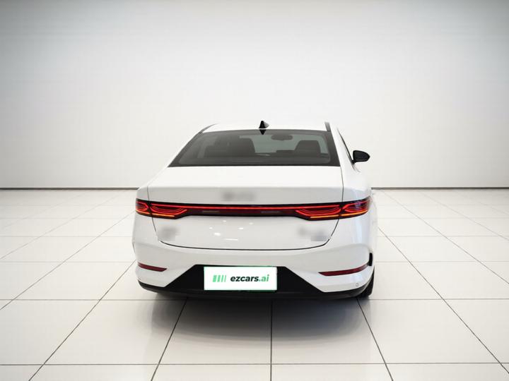 Qin PLUS 2025 DM-i ADAS 120KM photo 5